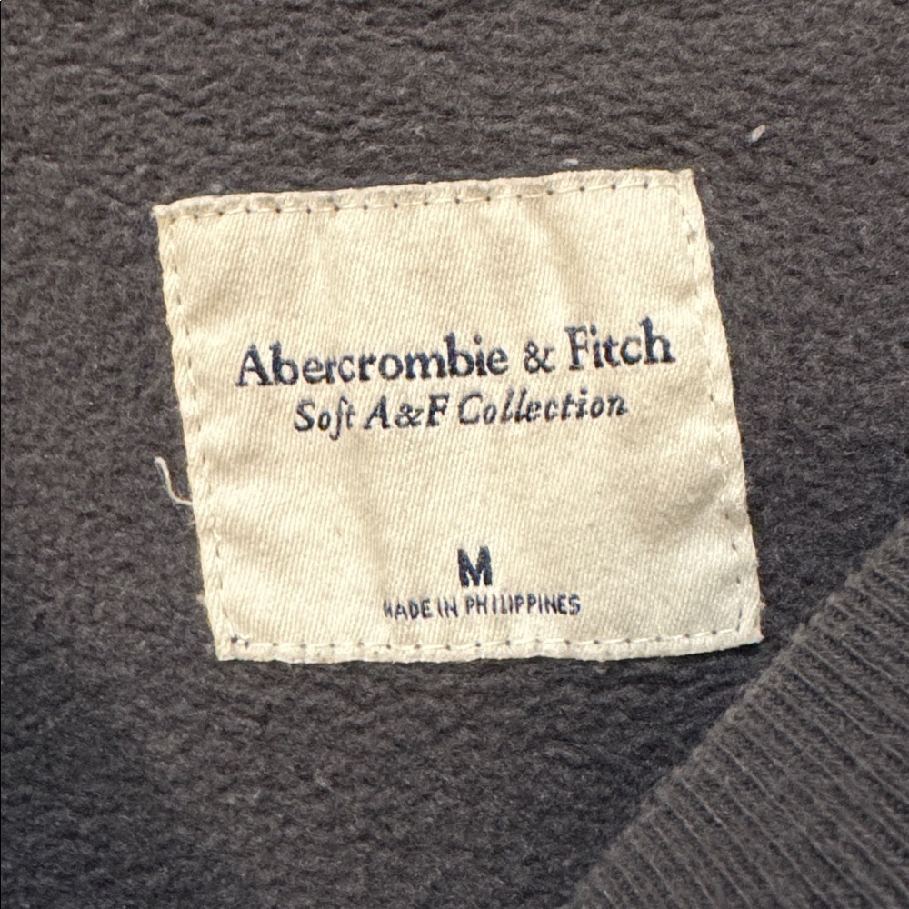 Abercrombie & Fitch Gray and Cream Colorblock Sweatshirt—Medium - Picture 2 of 3